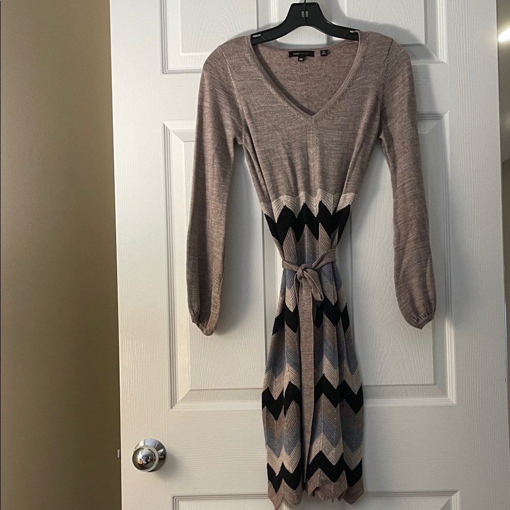 BCBGMaxAzria Taupe and Black Chevron Long Sleeve Dress